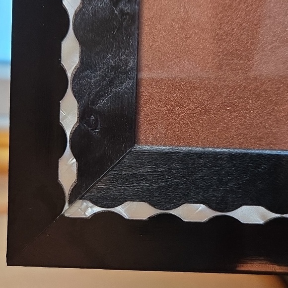 Italy Bella Laminated Wood Frame Mother Of Pearl Inlay For A 5 x 7 Photo - Picture 2 of 6